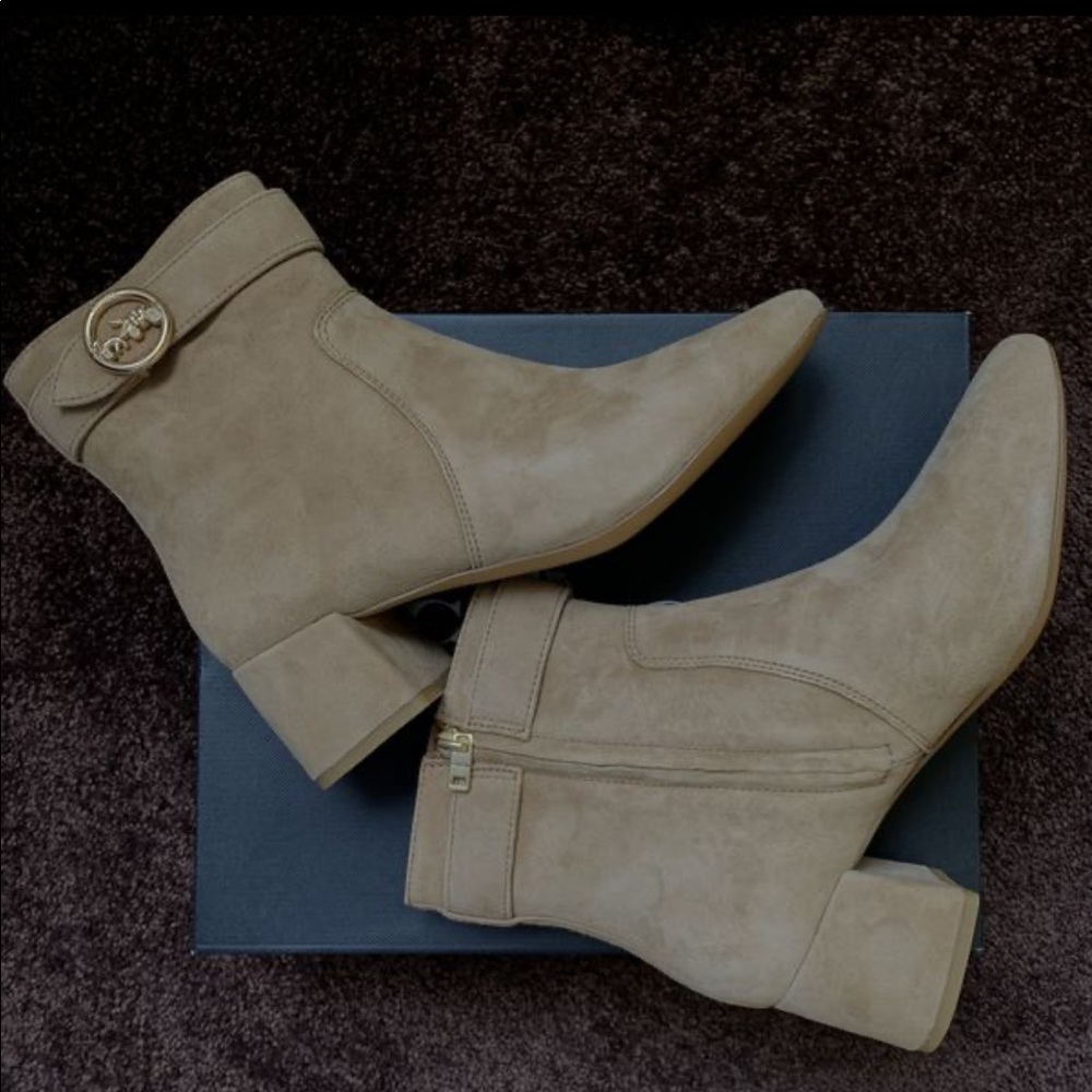 NWT COACH Tania Suede Bootie